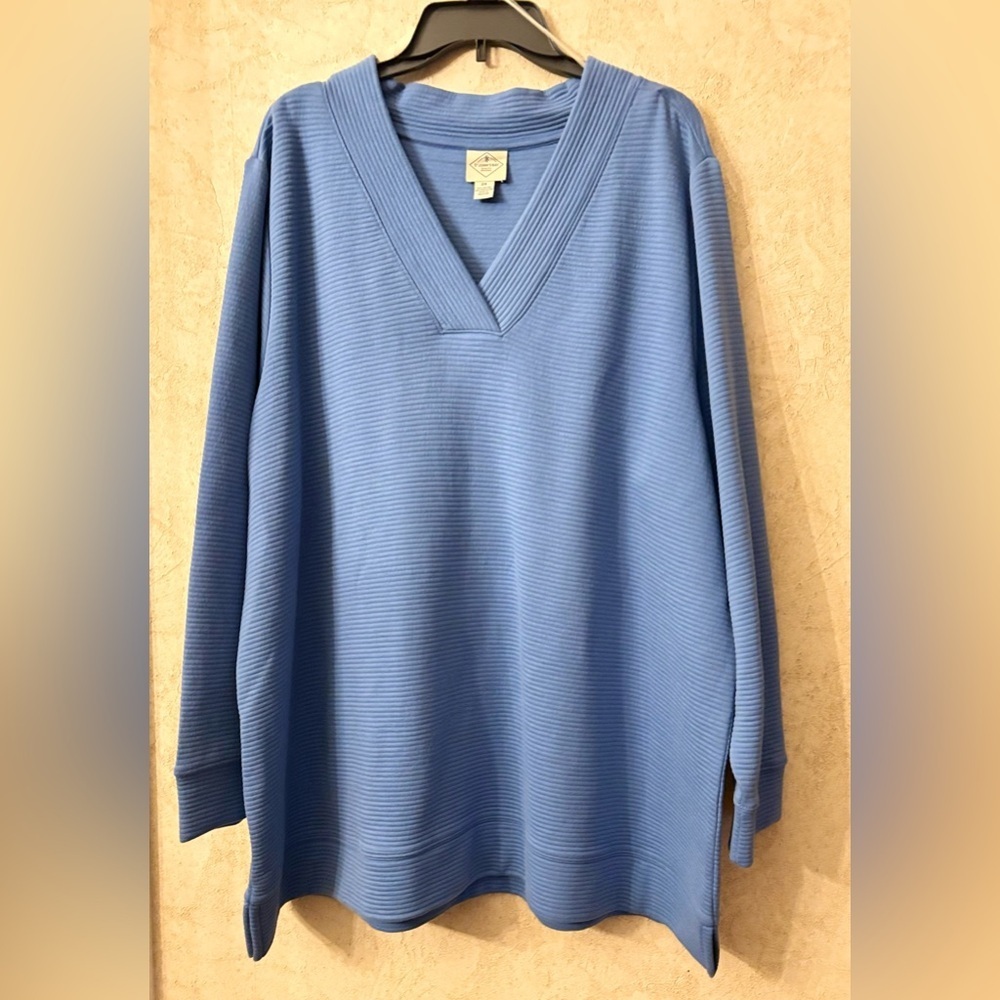 St. John’s Bay Ribbed V-neck